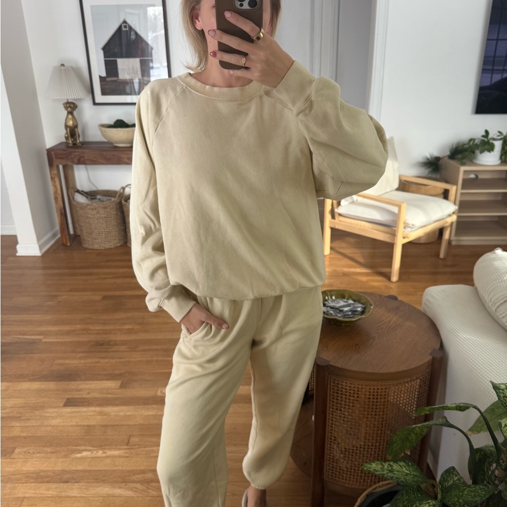 Yellow Gap Sweat Set